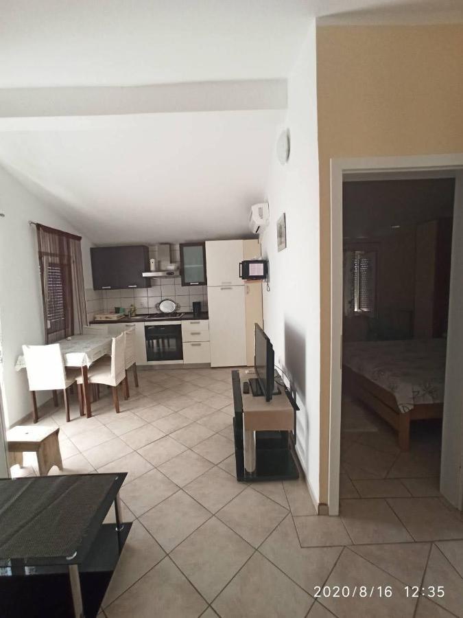 Apartmani Lun Vir Exterior foto