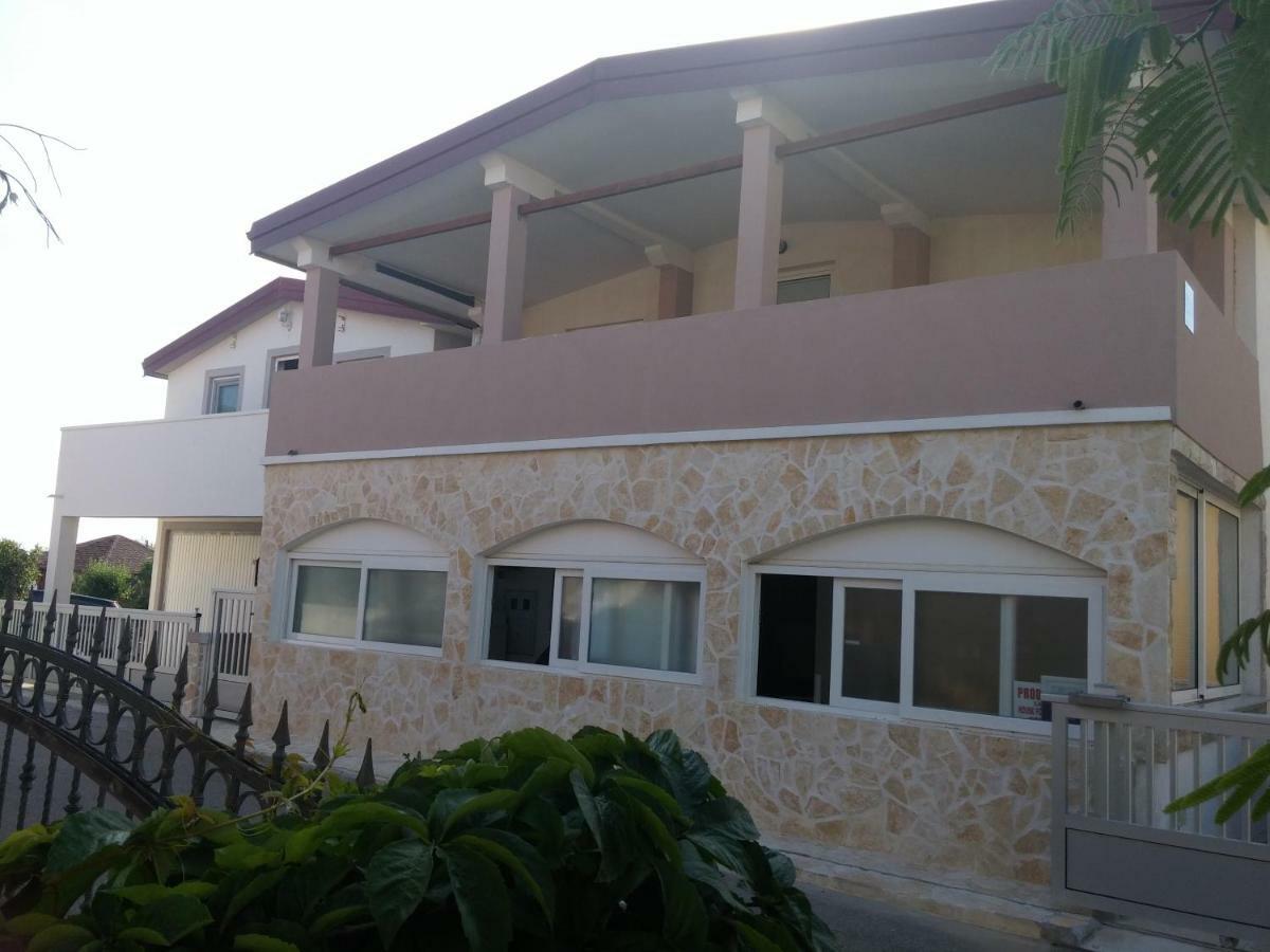 Apartmani Lun Vir Exterior foto
