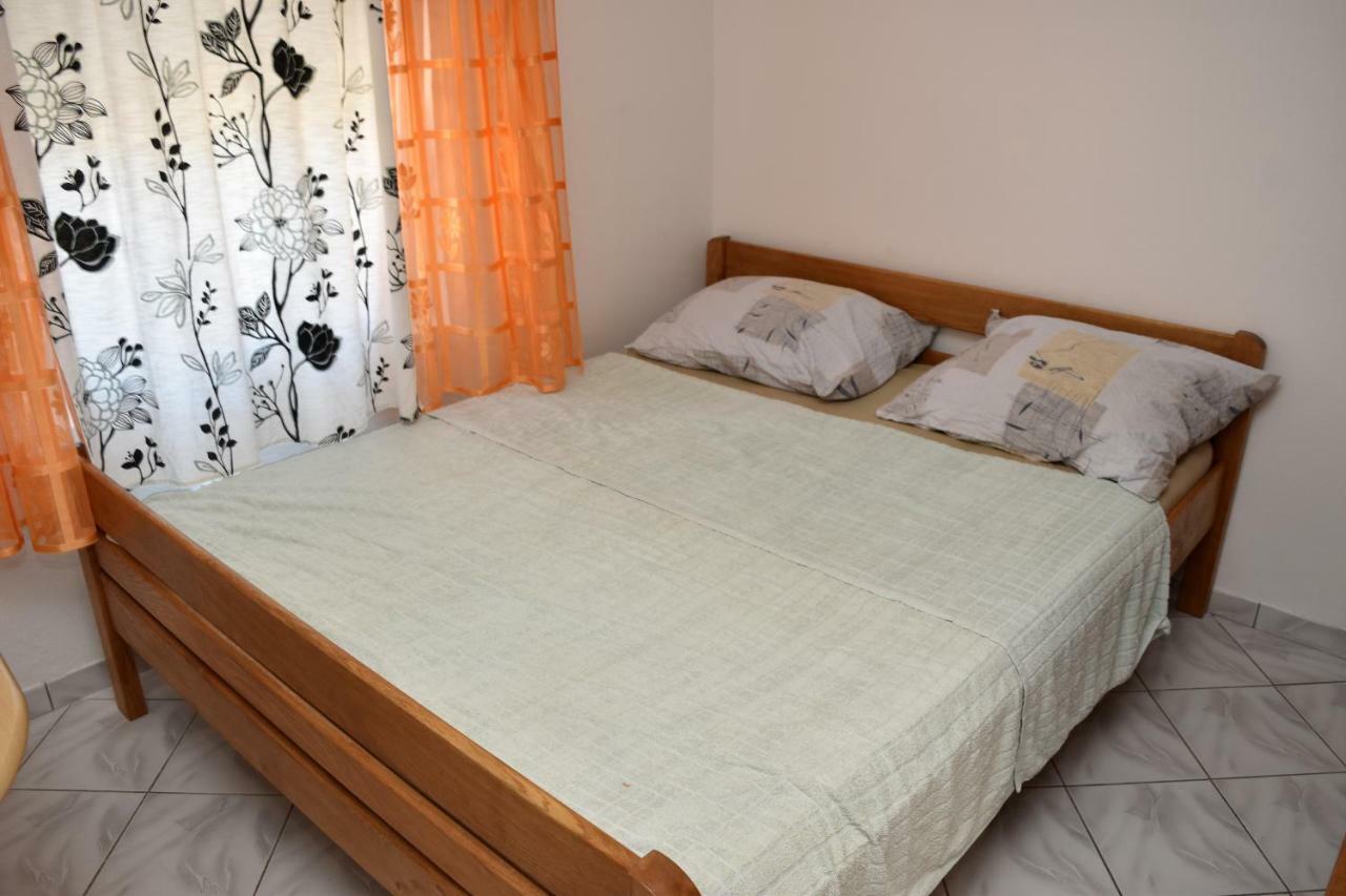 Apartmani Lun Vir Exterior foto